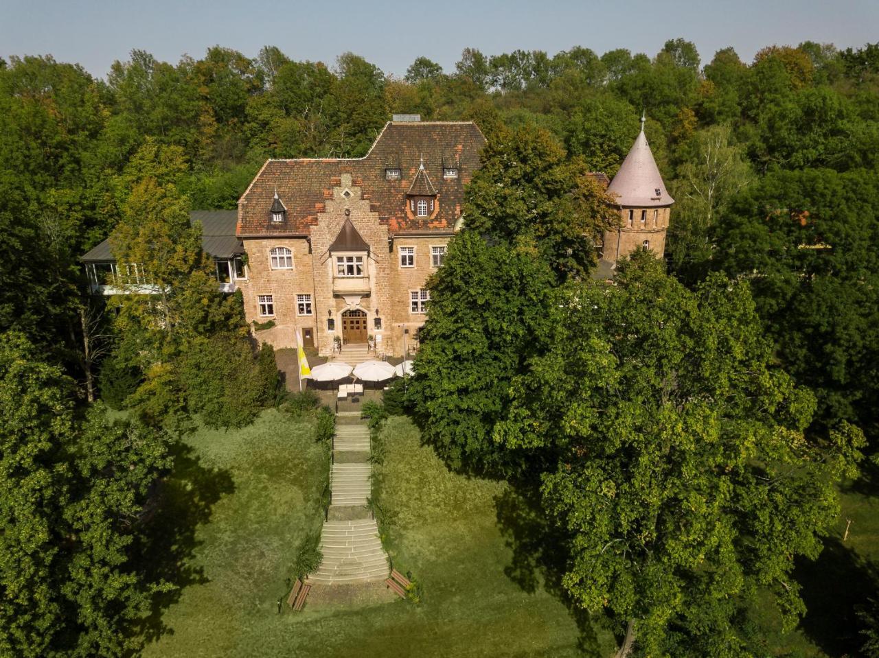 Schlosshotel Villa Westerberge Aschersleben Exterior foto